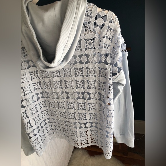 Donna Karan Hoodie - Picture 3 of 10